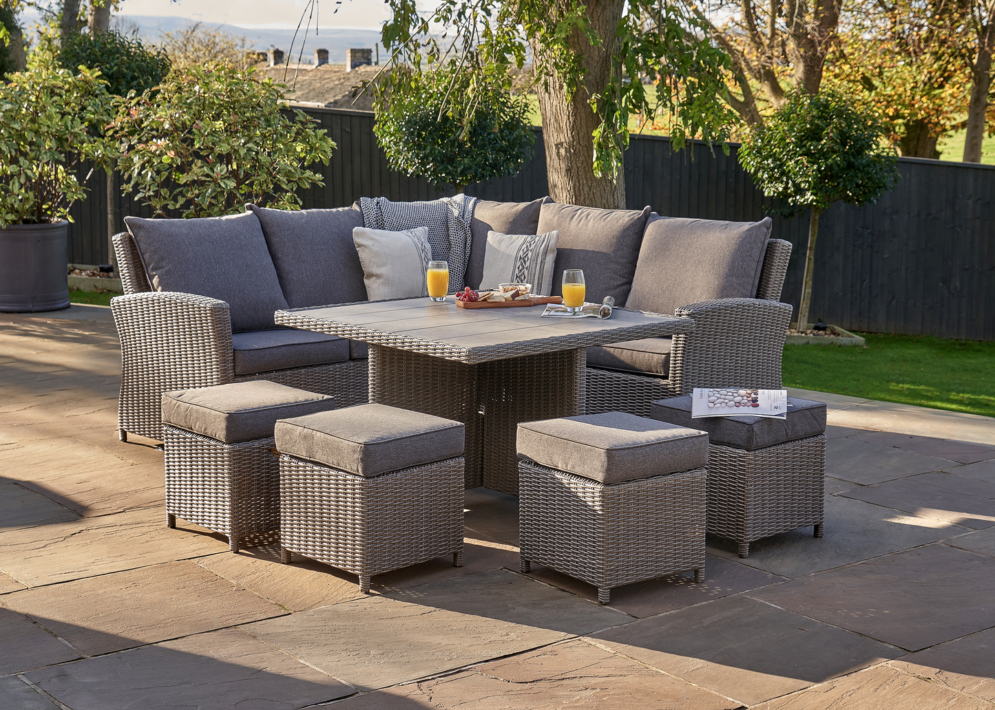 Barbados Square Corner Set