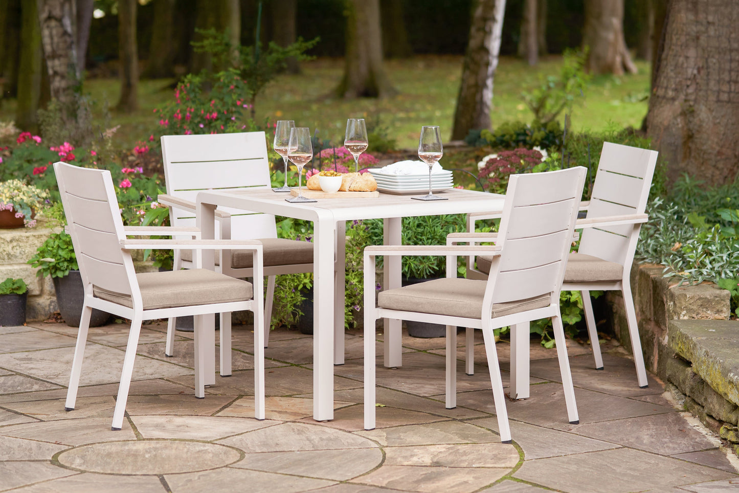 Aruba Dining Set (4 Seater)