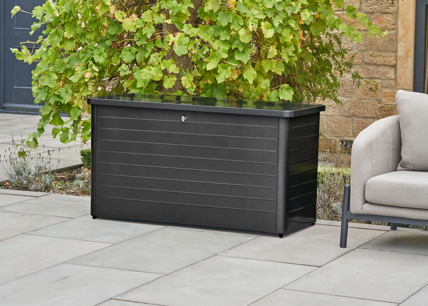 Rhode Island Steel Cushion Box - Small