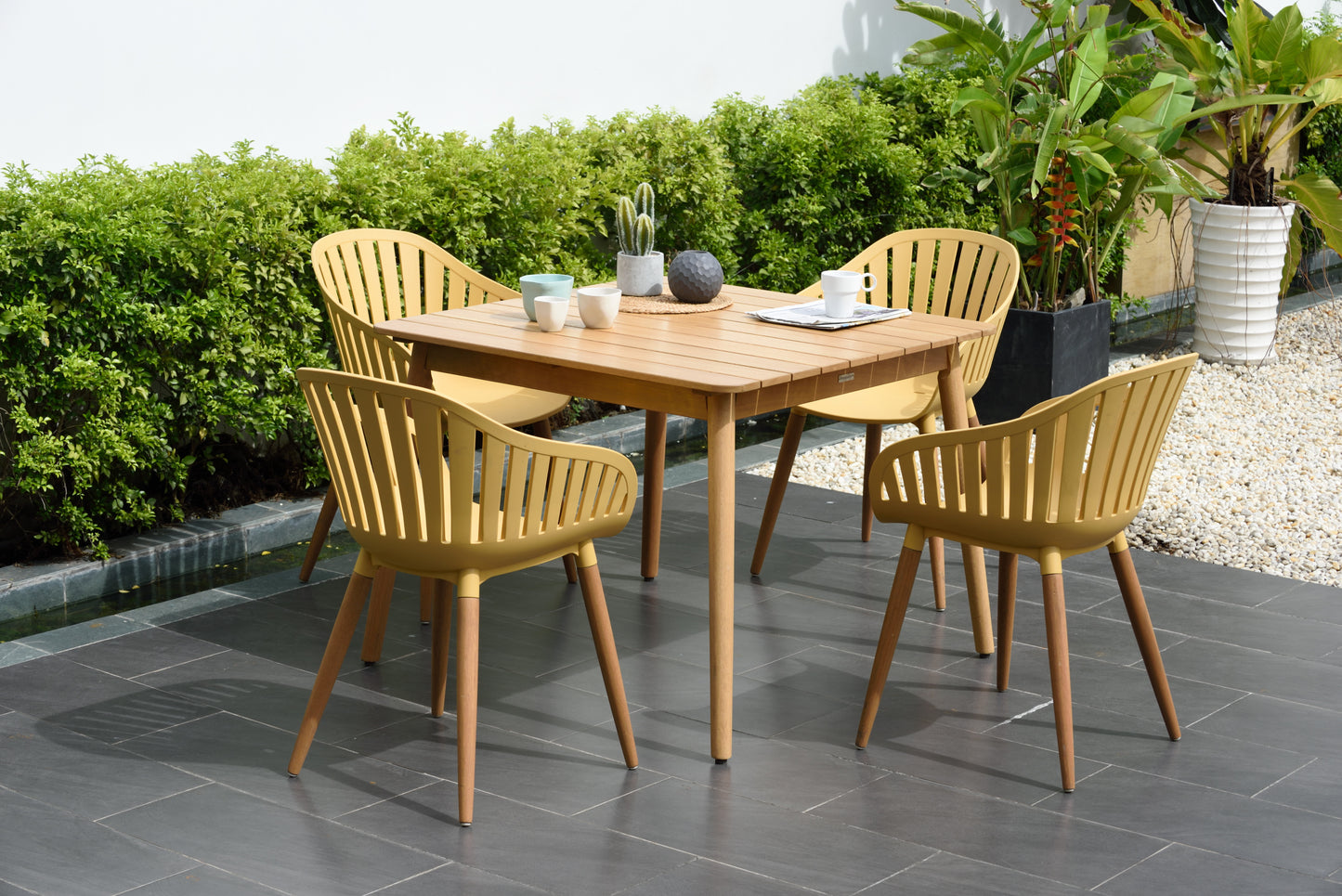 Nassau Social Plastic® Square Dining Table Set (4 Carver Chair)